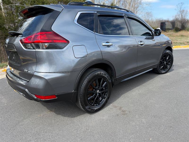 Used 2017 Nissan Rogue SV w/ Midnight Edition AWD/4WD image 7