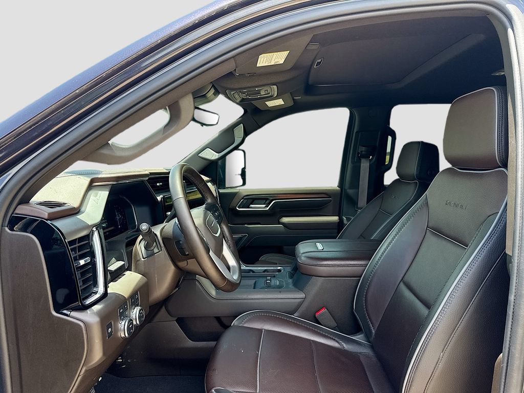 Used 2026 GMC Sierra 2500 Denali w/ Denali Reserve Package AWD/4WD image 11