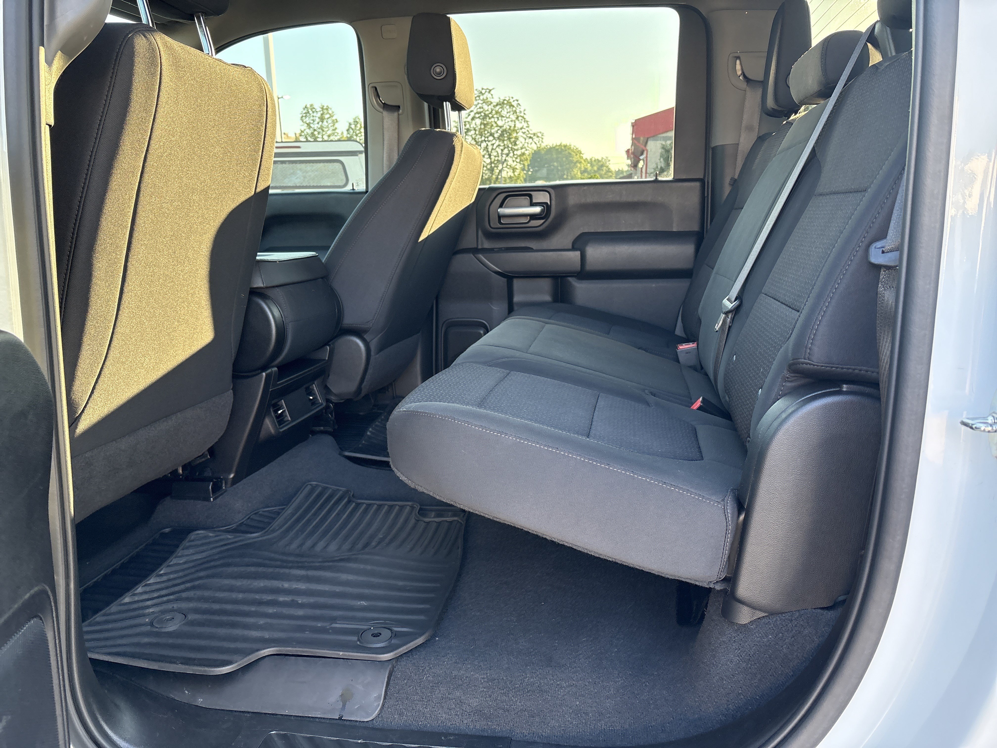 Used 2022 Chevrolet Silverado 2500 Custom w/ Custom Convenience Package AWD/4WD image 14