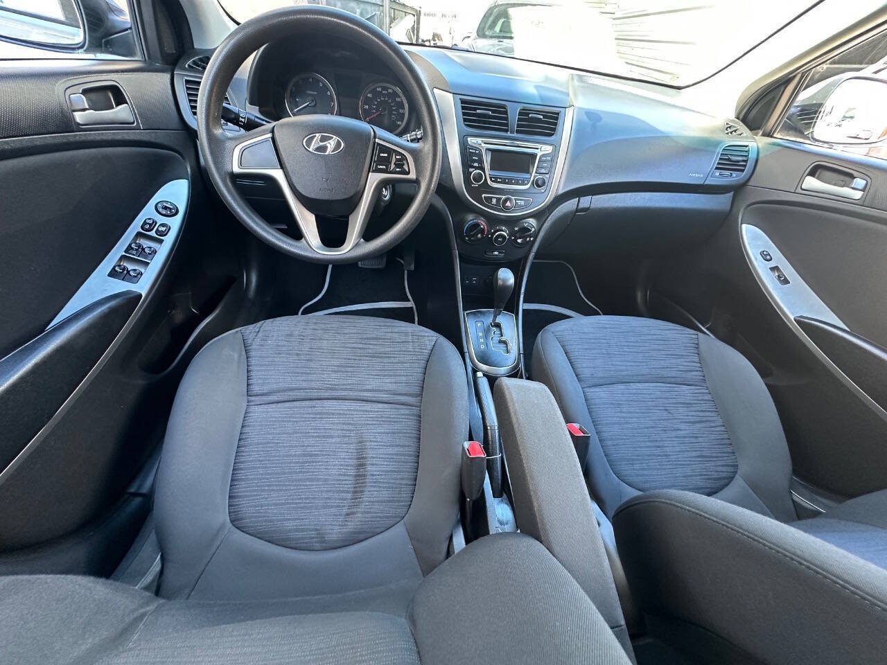 Used 2017 Hyundai Accent SE FWD image 24