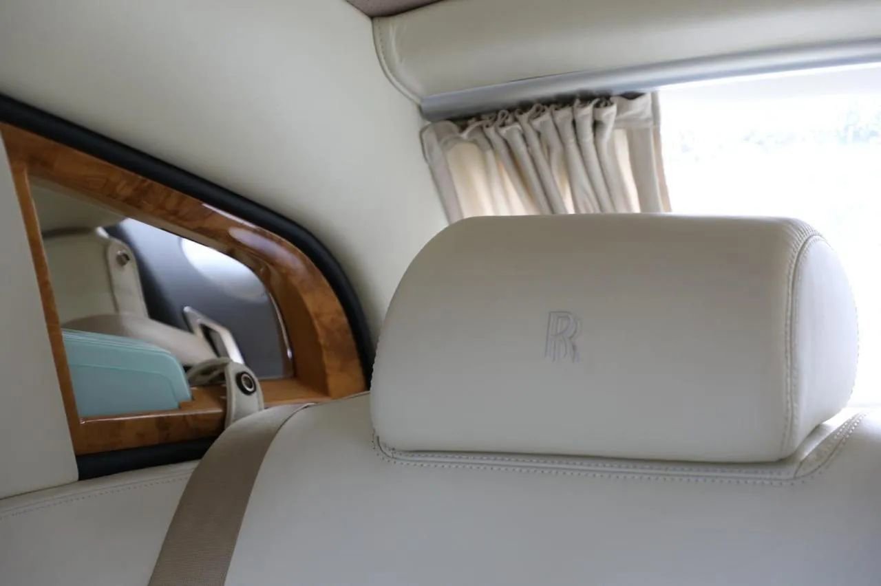 Used 2011 Rolls-Royce Phantom Sedan RWD image 93