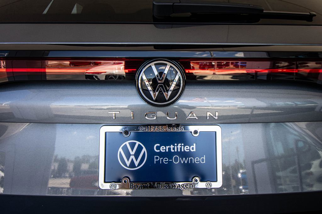 Used 2025 Volkswagen Tiguan S FWD image 17