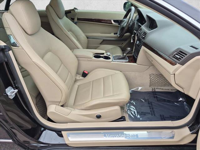 Used 2010 Mercedes-Benz E 550 Coupe image 21