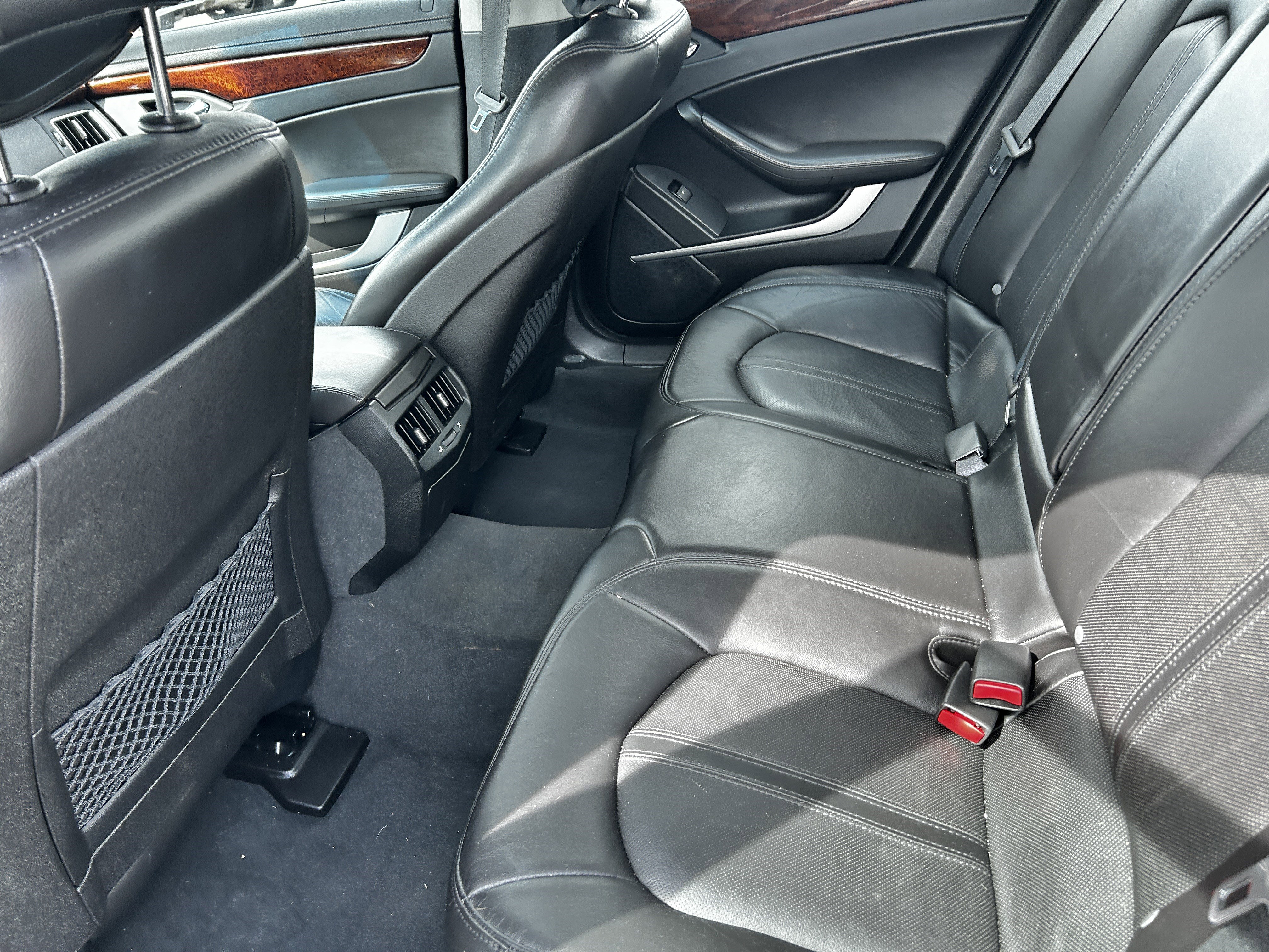 Used 2010 Cadillac CTS Luxury image 10