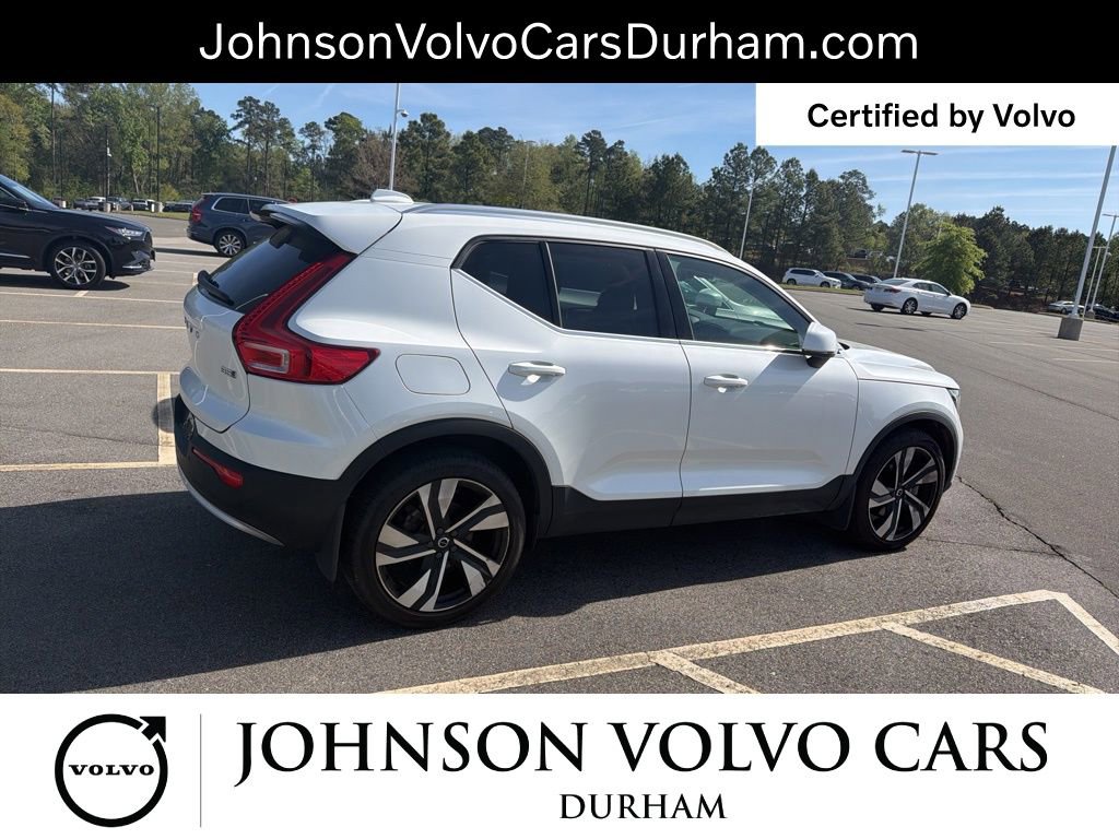 Used 2023 Volvo XC40 B5 Plus w/ Driver Assist Package image 9