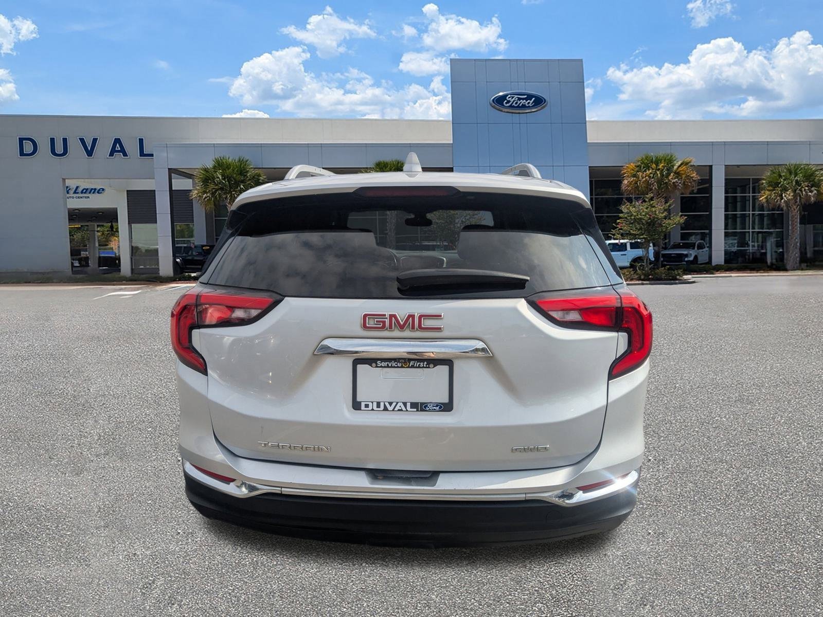 Used 2021 GMC Terrain SLT image 5