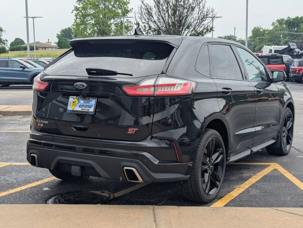 Used 2019 Ford Edge ST w/ Equipment Group 401A AWD/4WD image 3