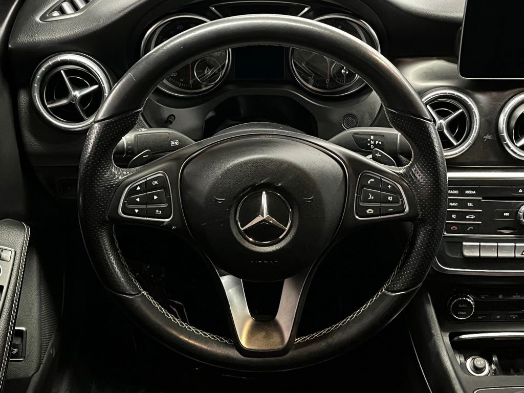 Used 2018 Mercedes-Benz CLA 250 4MATIC image 8