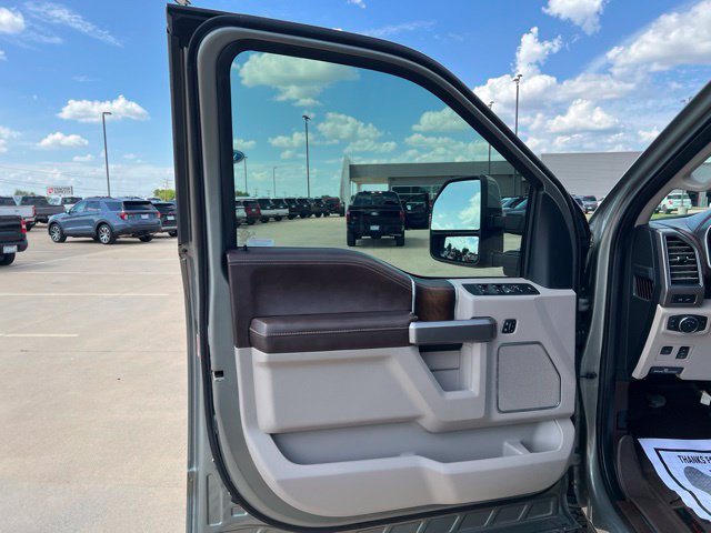 Certified 2019 Ford F250 Limited w/ FX4 Off-Road Package AWD/4WD image 12