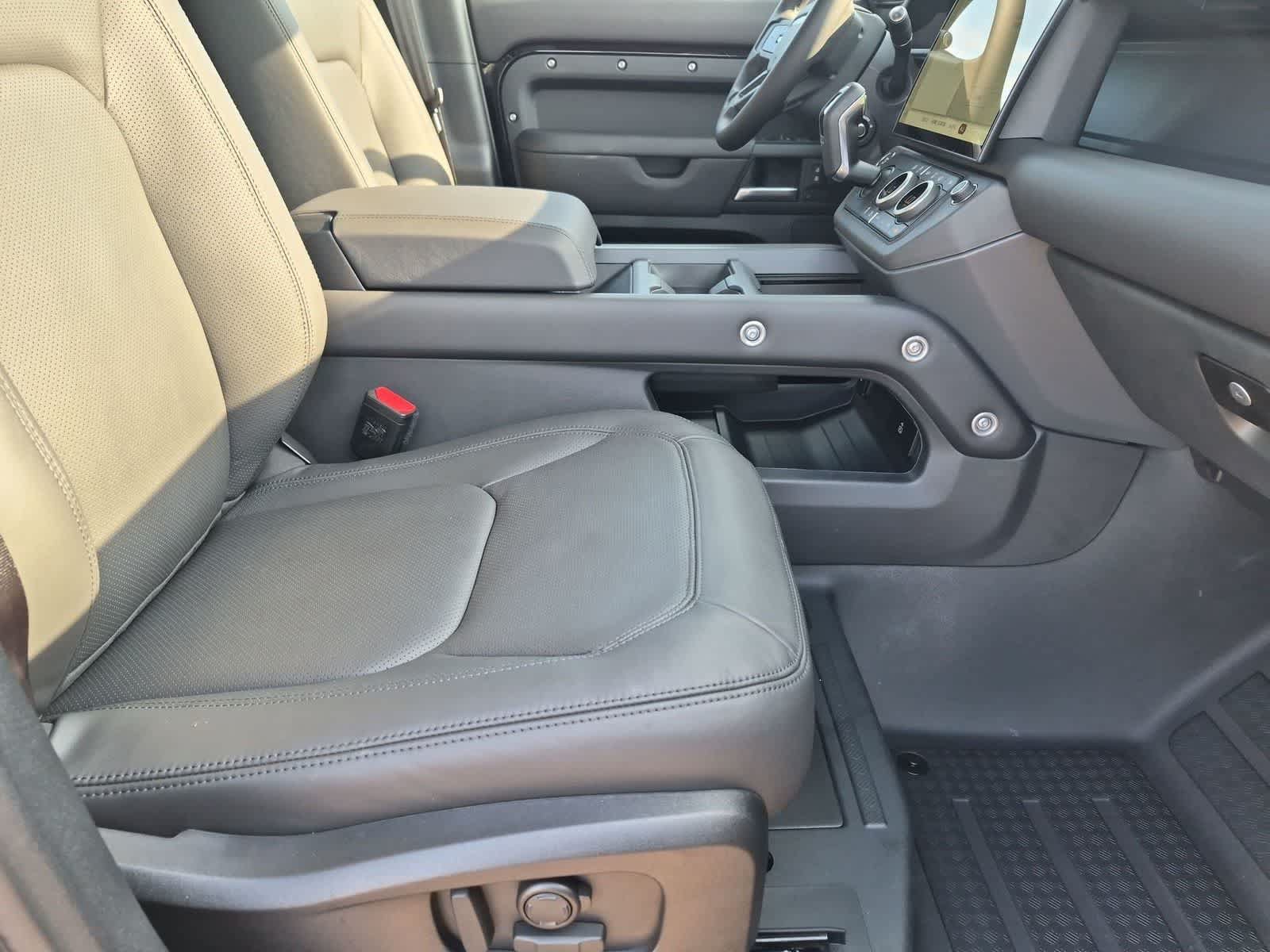 New 2026 Land Rover Defender 110 S AWD/4WD image 16