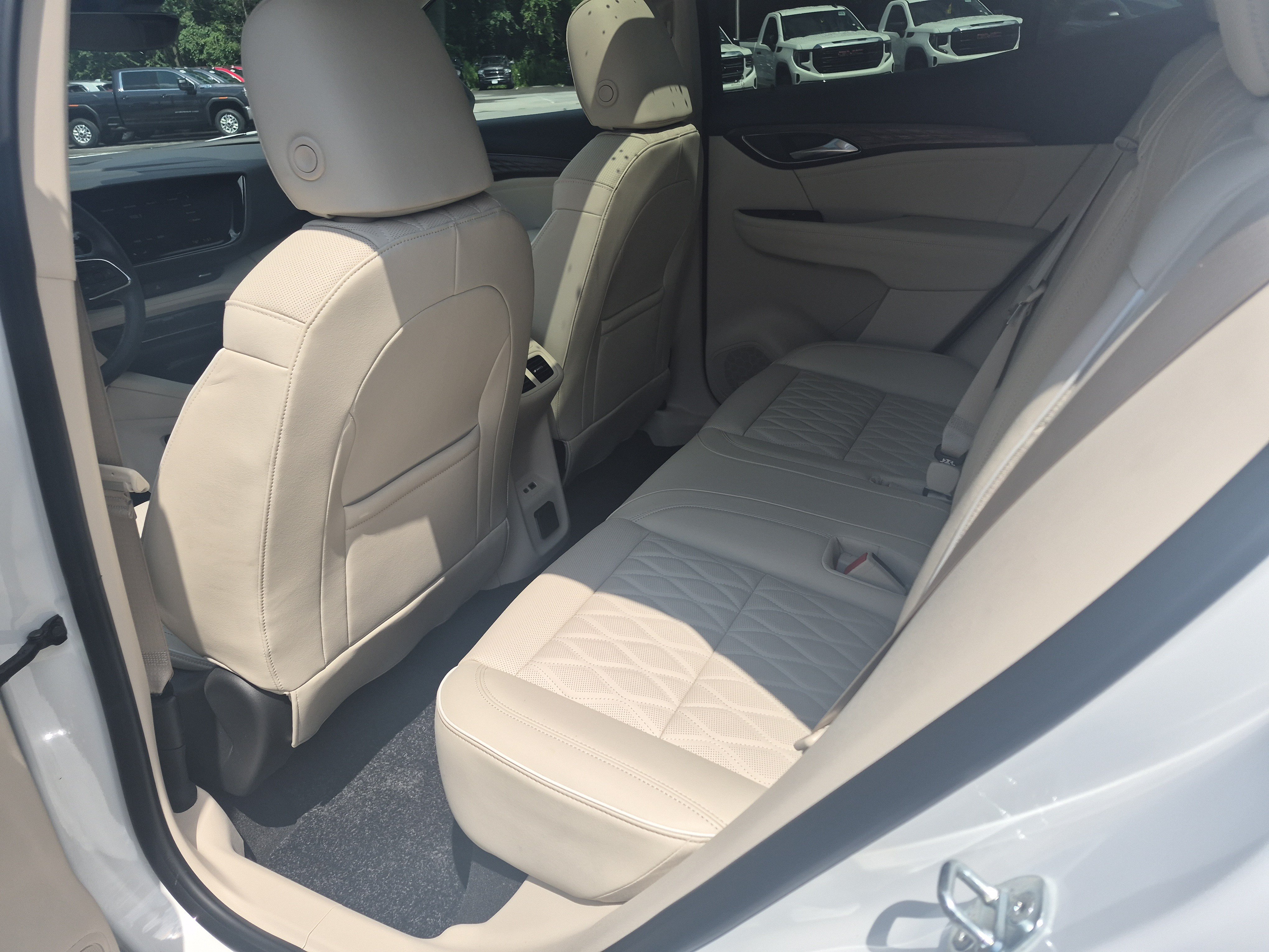Certified 2023 Buick Envision Avenir AWD/4WD image 10
