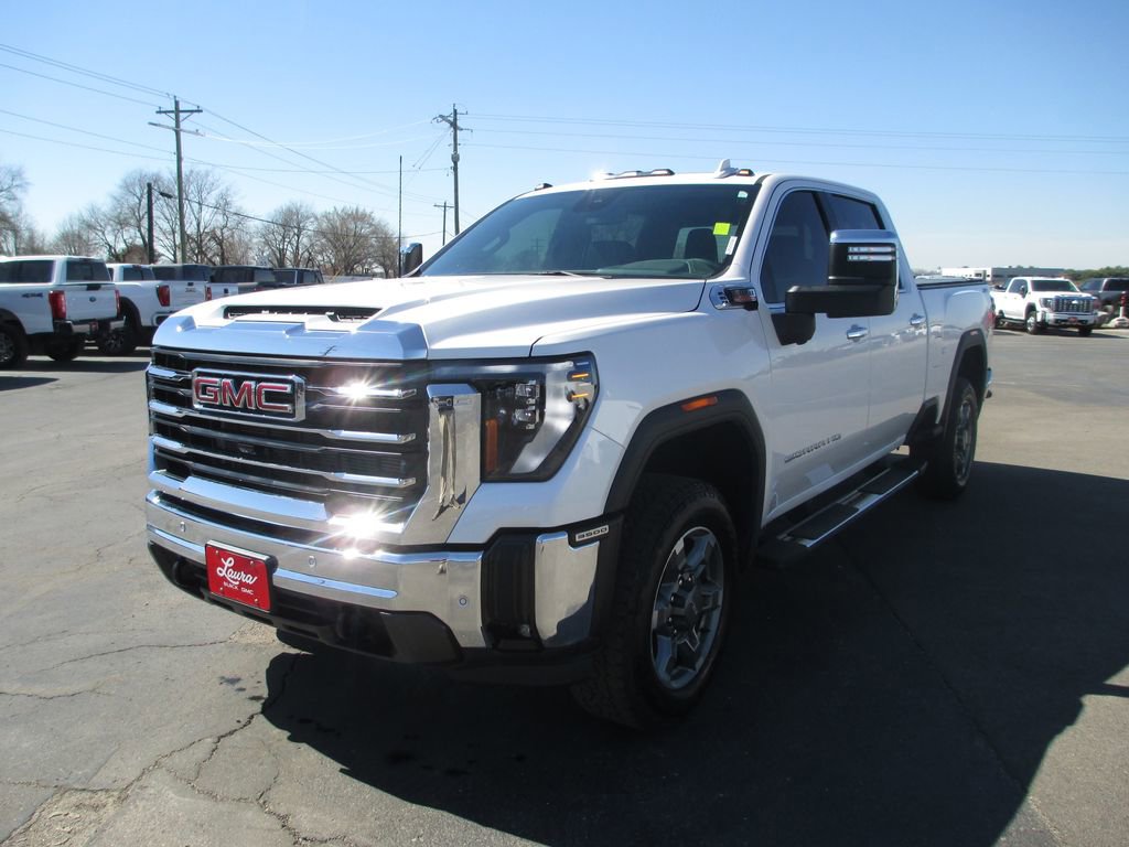 Used 2025 GMC Sierra 3500 SLT w/ SLT Premium Package image 14