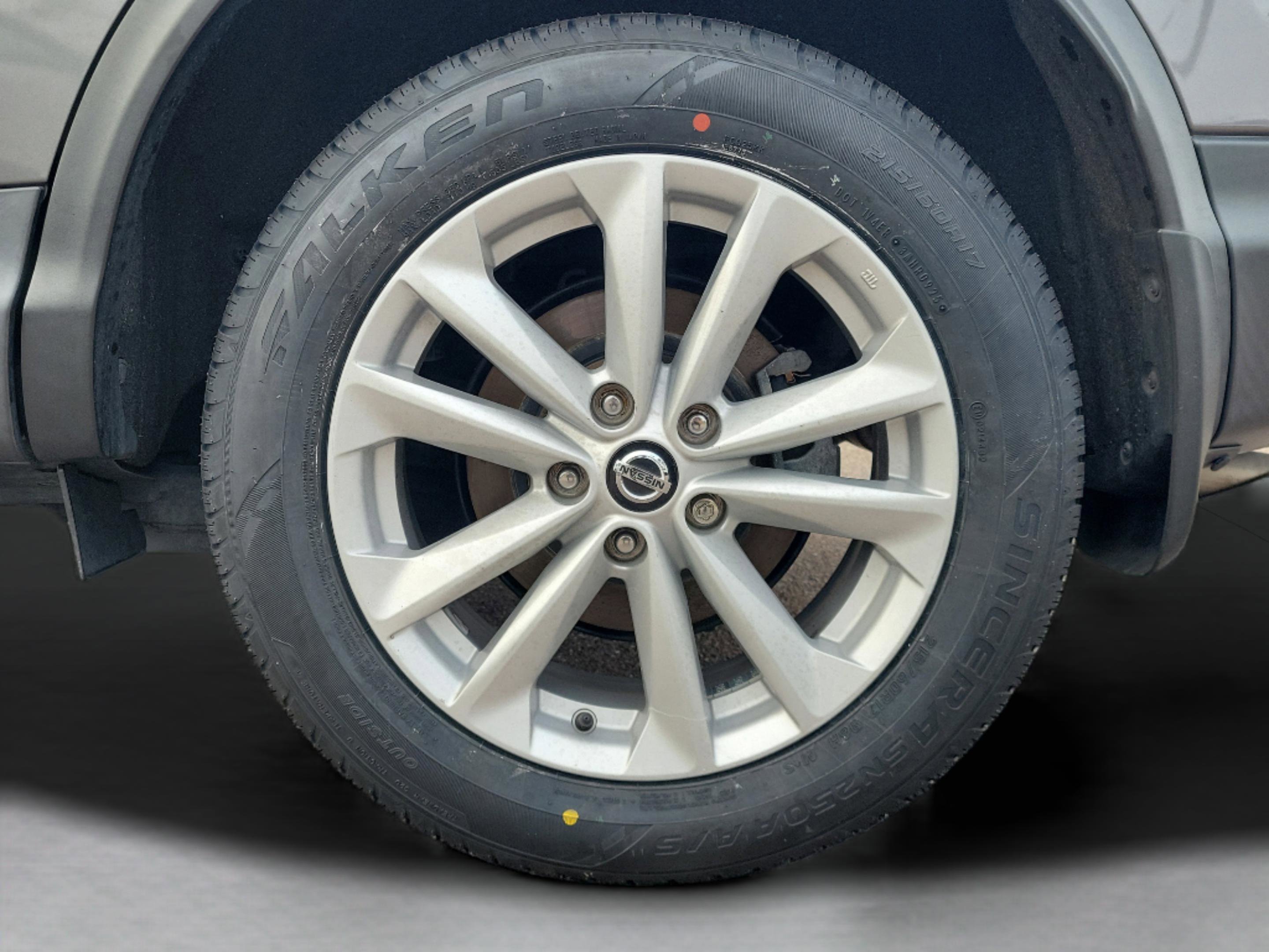 Used 2019 Nissan Rogue Sport SV image 7