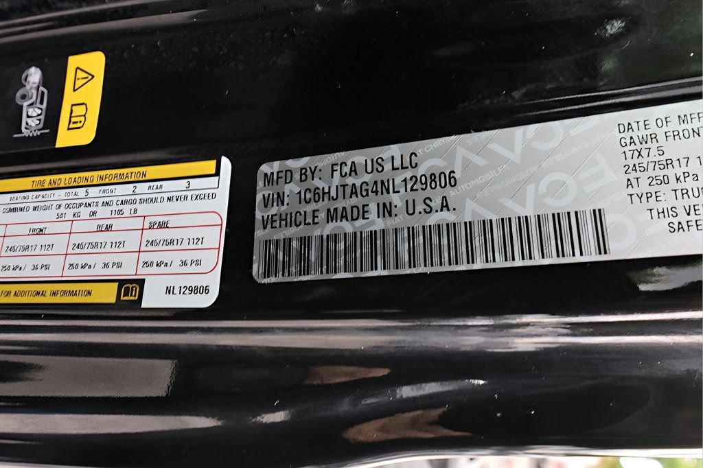 Used 2022 Jeep Gladiator Sport AWD/4WD image 36