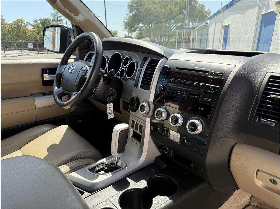 Used 2008 Toyota Sequoia Limited RWD image 22
