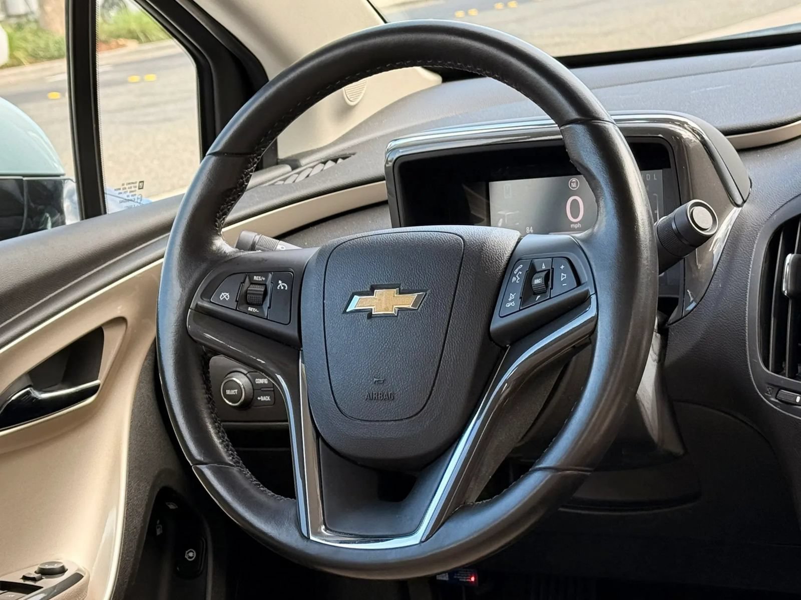 Used 2011 Chevrolet Volt Premium w/ Premium Trim Package FWD image 9