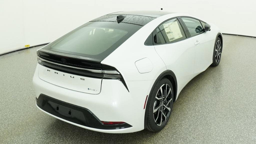 New 2026 Toyota Prius Plug-In Hybrid FWD image 45