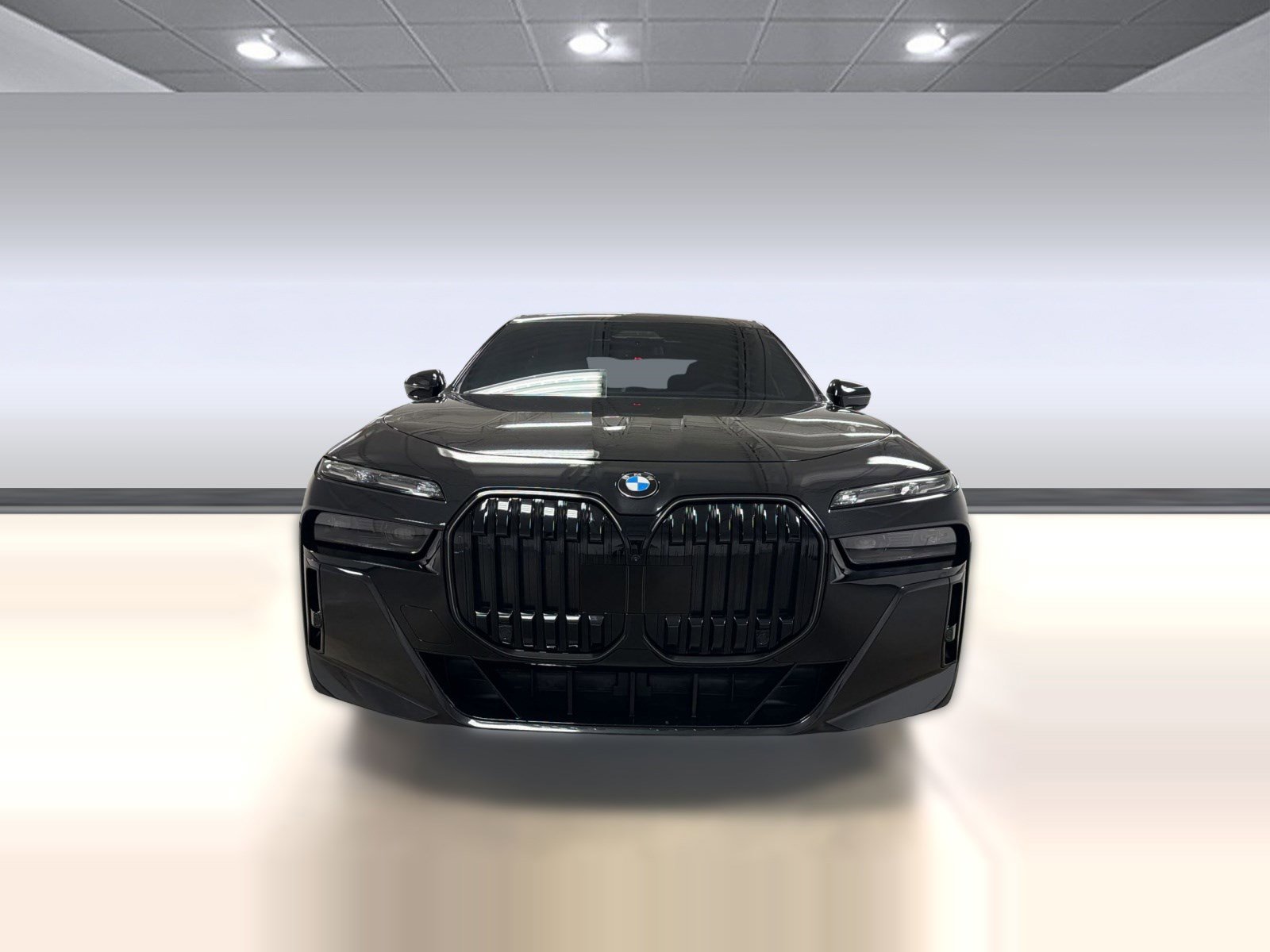Certified 2025 BMW 760i xDrive w/ Executive Package AWD/4WD image 4