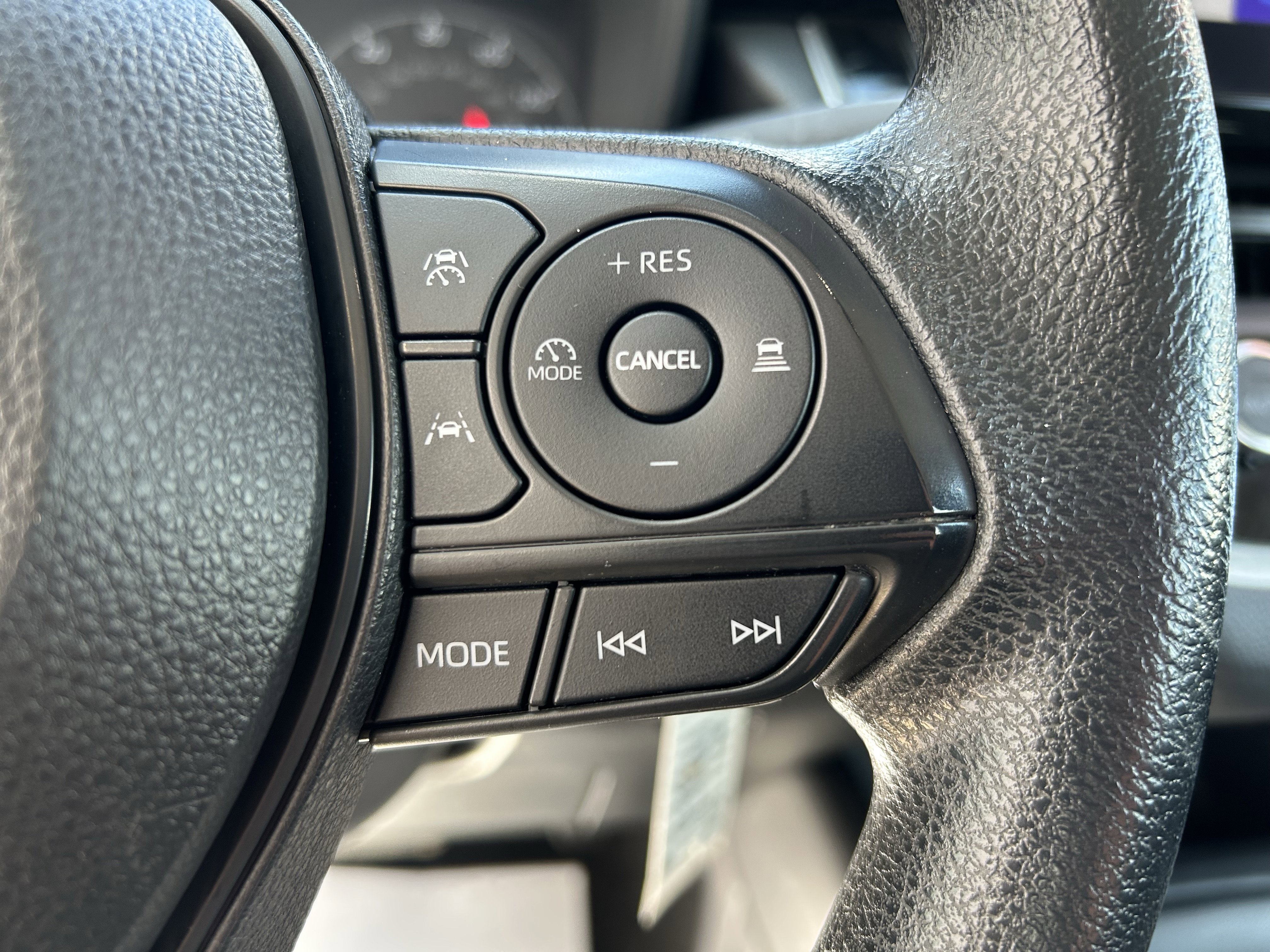 Used 2023 Toyota Corolla LE FWD image 22