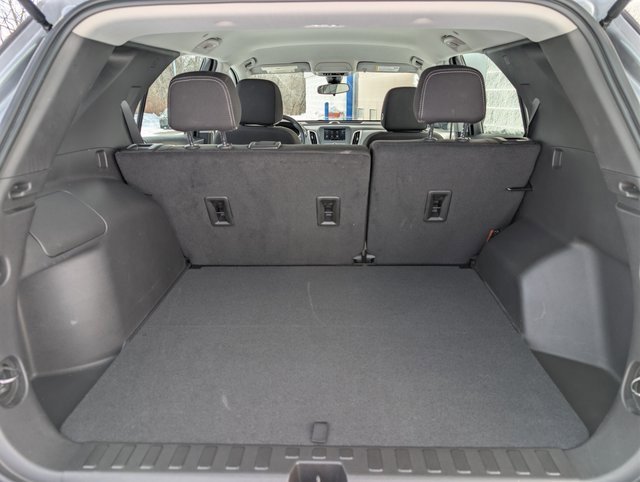 Used 2024 Chevrolet Equinox LS image 19