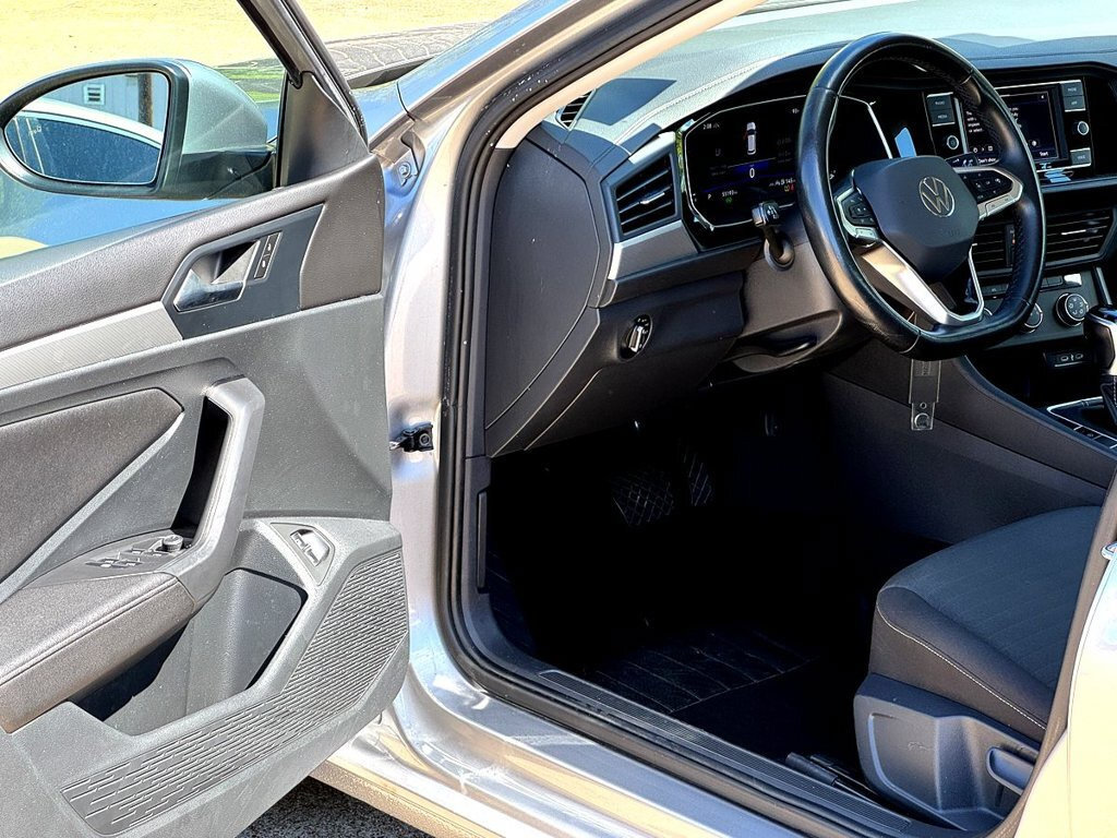 Certified 2024 Volkswagen Jetta S FWD image 11