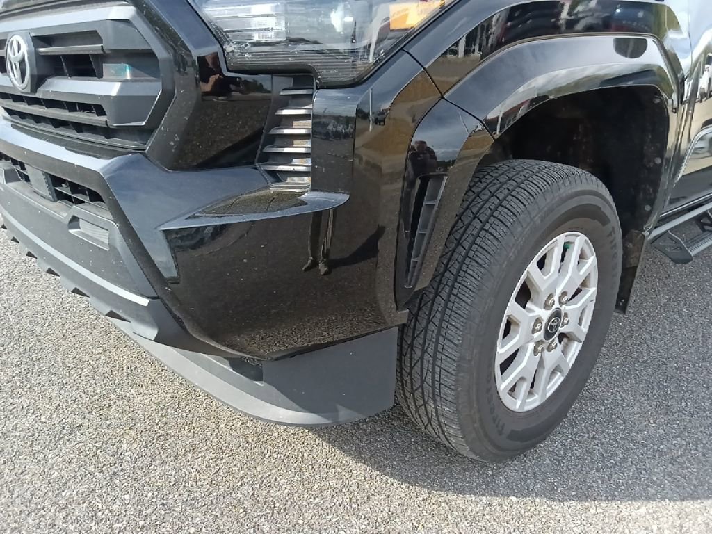 Used 2024 Toyota Tacoma SR image 9