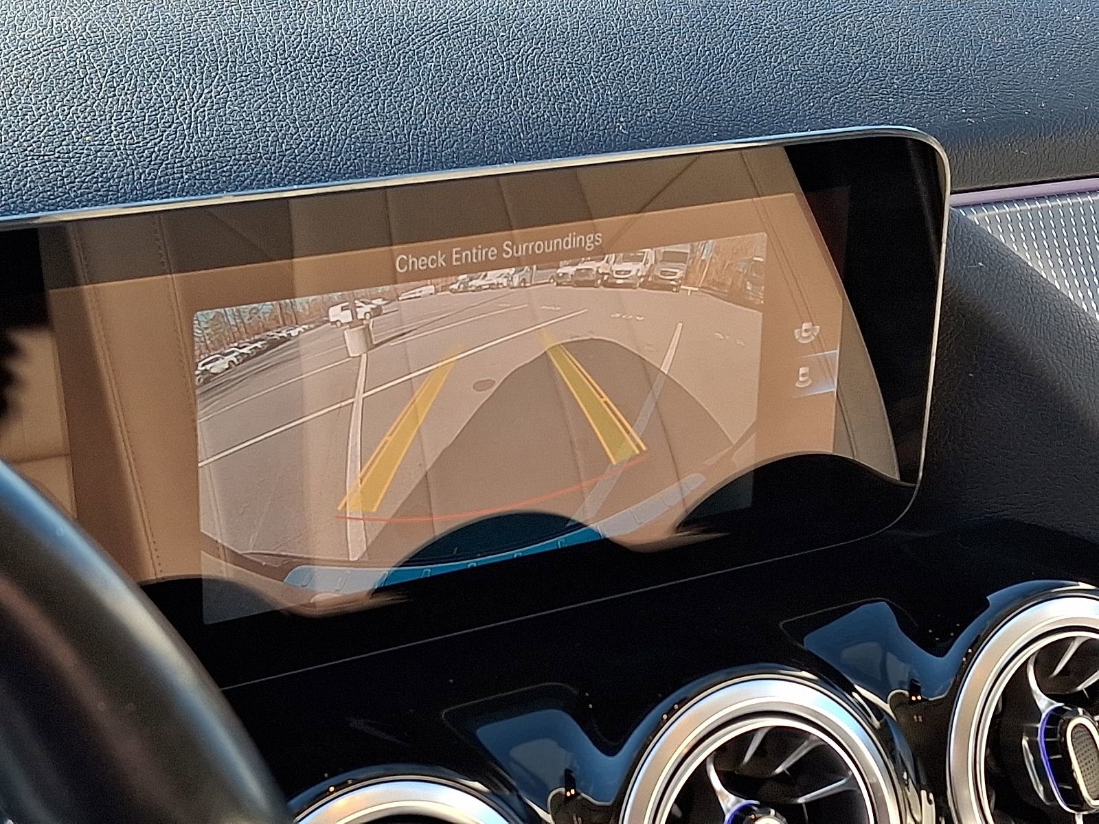 Used 2022 Mercedes-Benz GLA 250 4MATIC image 17