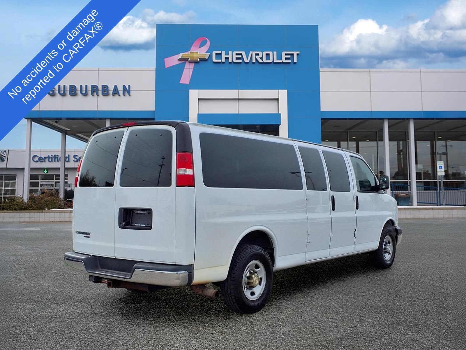 Used 2016 Chevrolet Express 3500 LT w/ LT Preferred Equipment Group RWD image 5