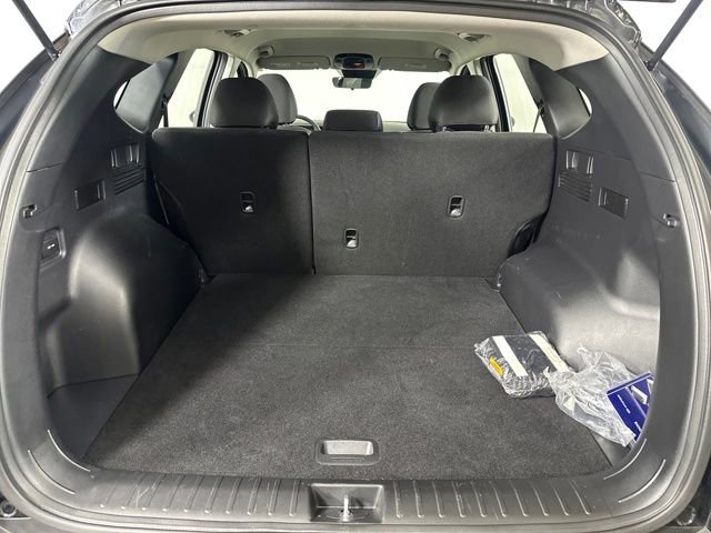 Certified 2025 Hyundai Tucson SE image 26
