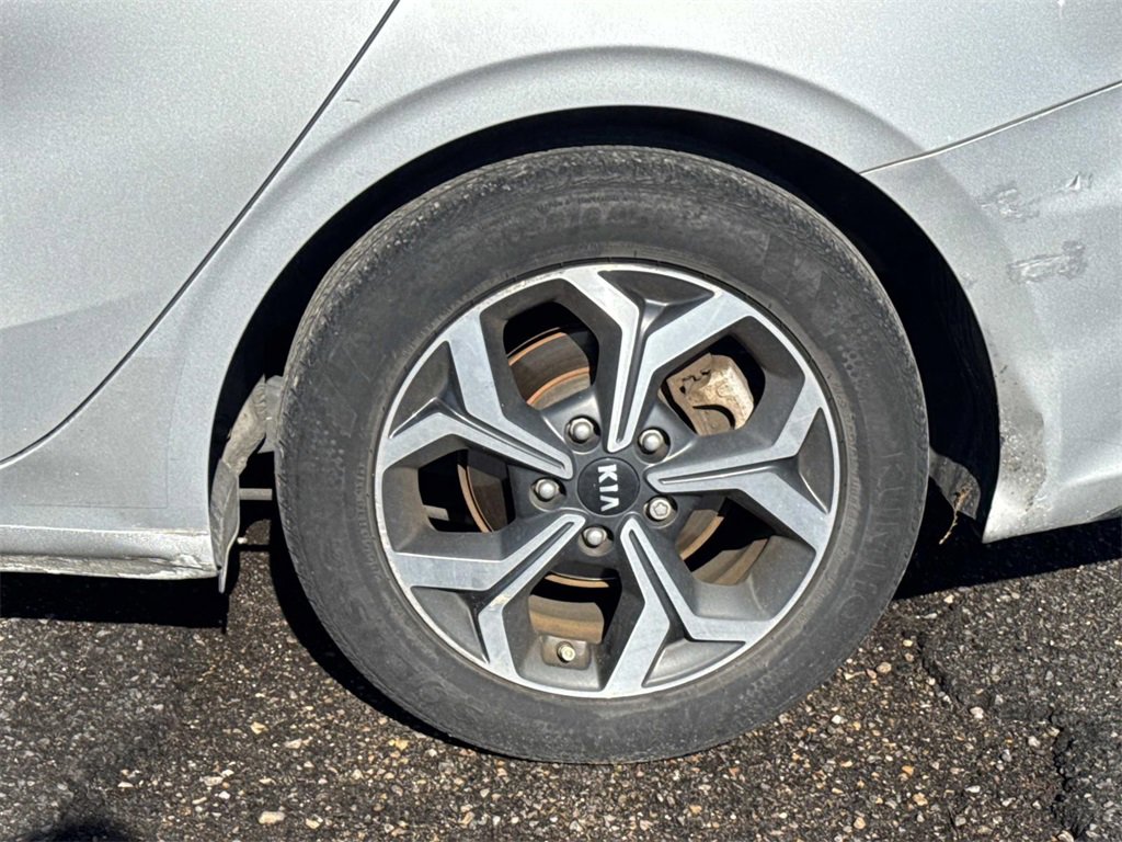 Certified 2021 Kia Forte LXS image 9