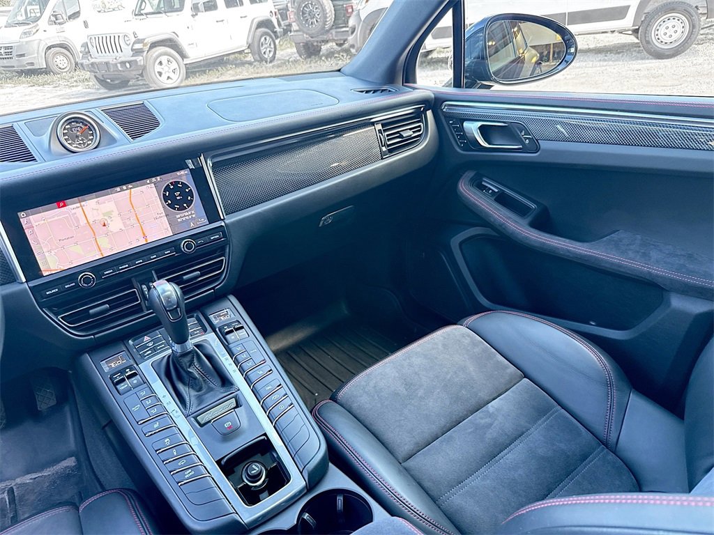 Used 2021 Porsche Macan GTS w/ Sport Chrono Package image 26