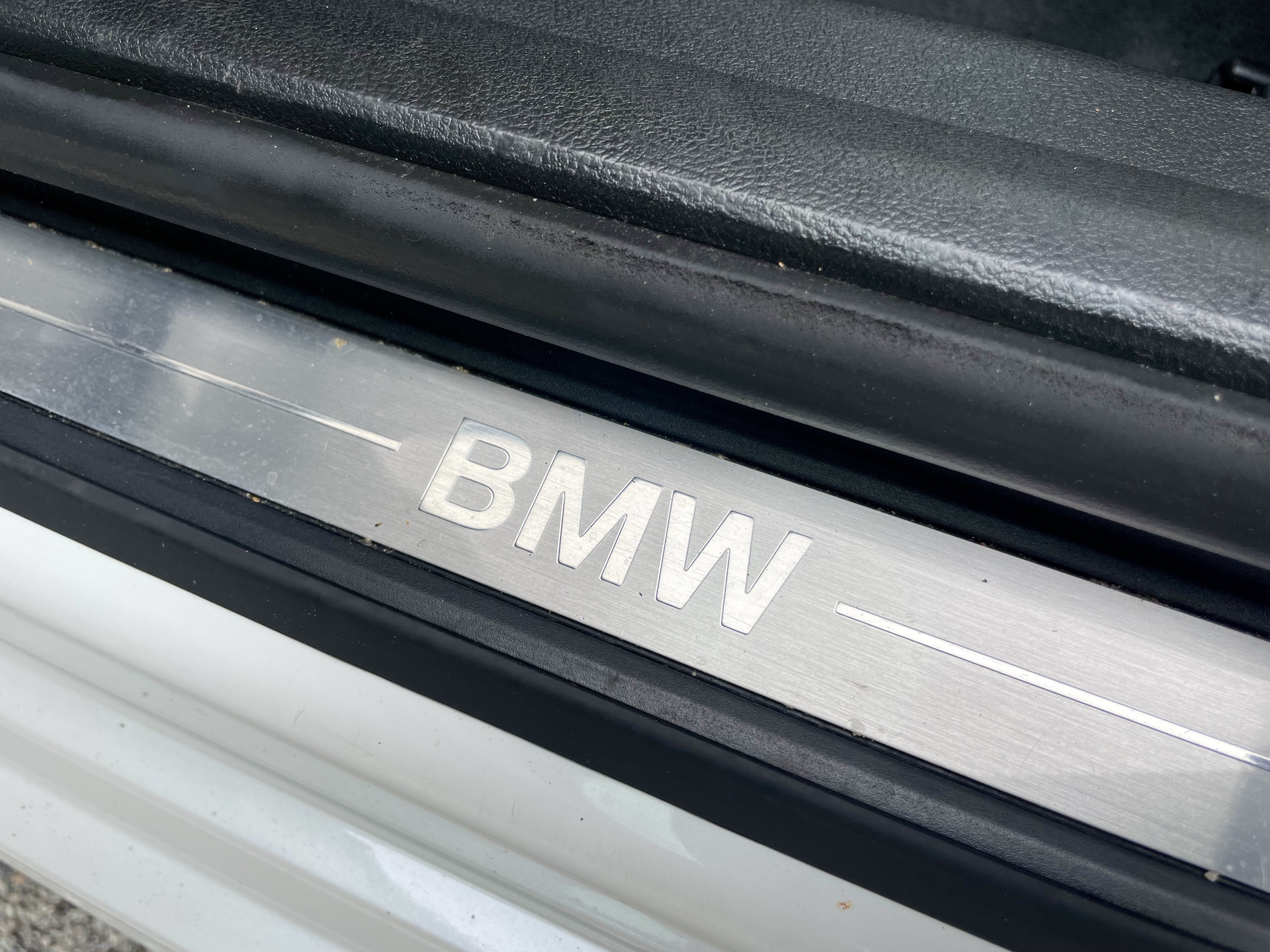 Used 2020 BMW 330i xDrive Sedan w/ Convenience Package AWD/4WD image 39