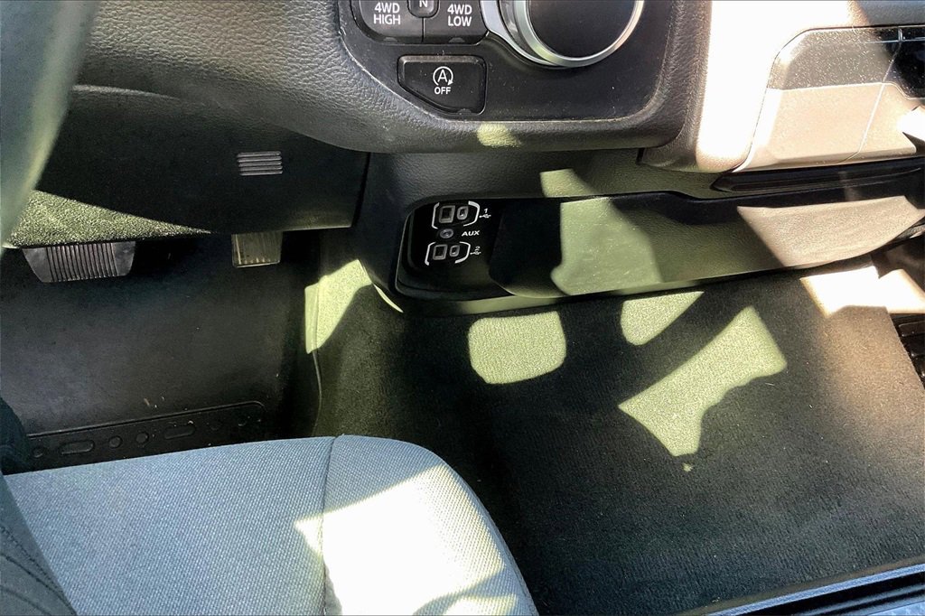 Used 2022 RAM 1500 Big Horn w/ Level 1 Safety Group image 33