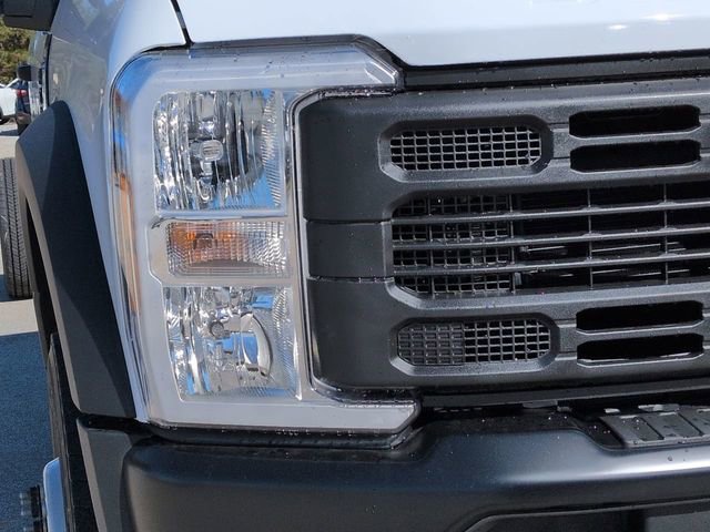 New 2026 Ford F550 4x4 Regular Cab Super Duty image 9