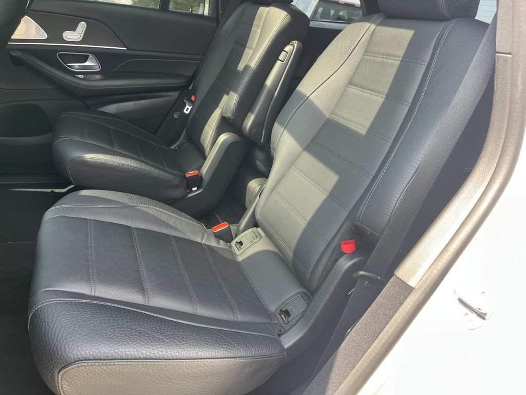 Used 2020 Mercedes-Benz GLS 450 4MATIC image 22