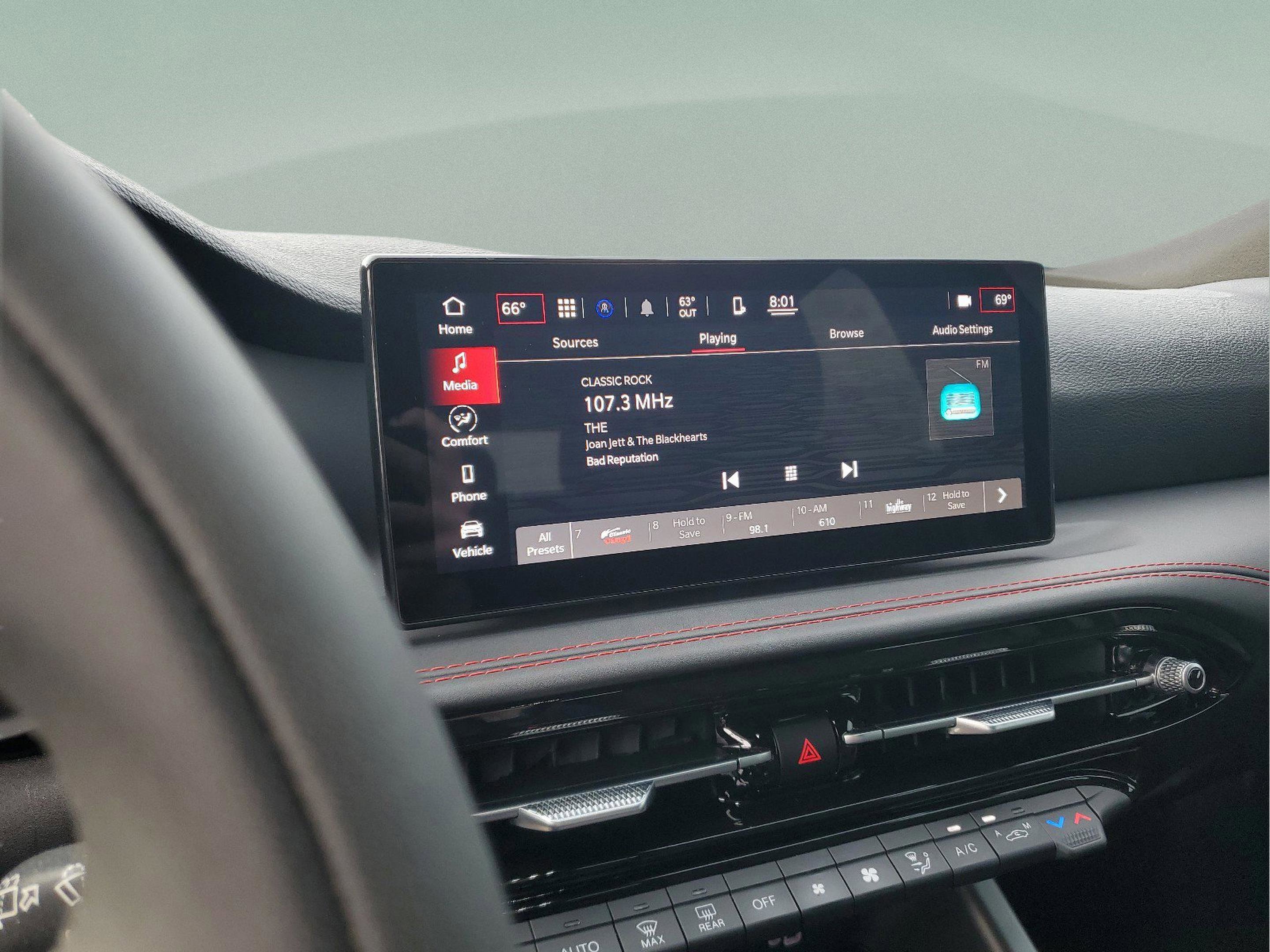 Used 2023 Dodge Hornet GT w/ GT Blacktop Package image 19