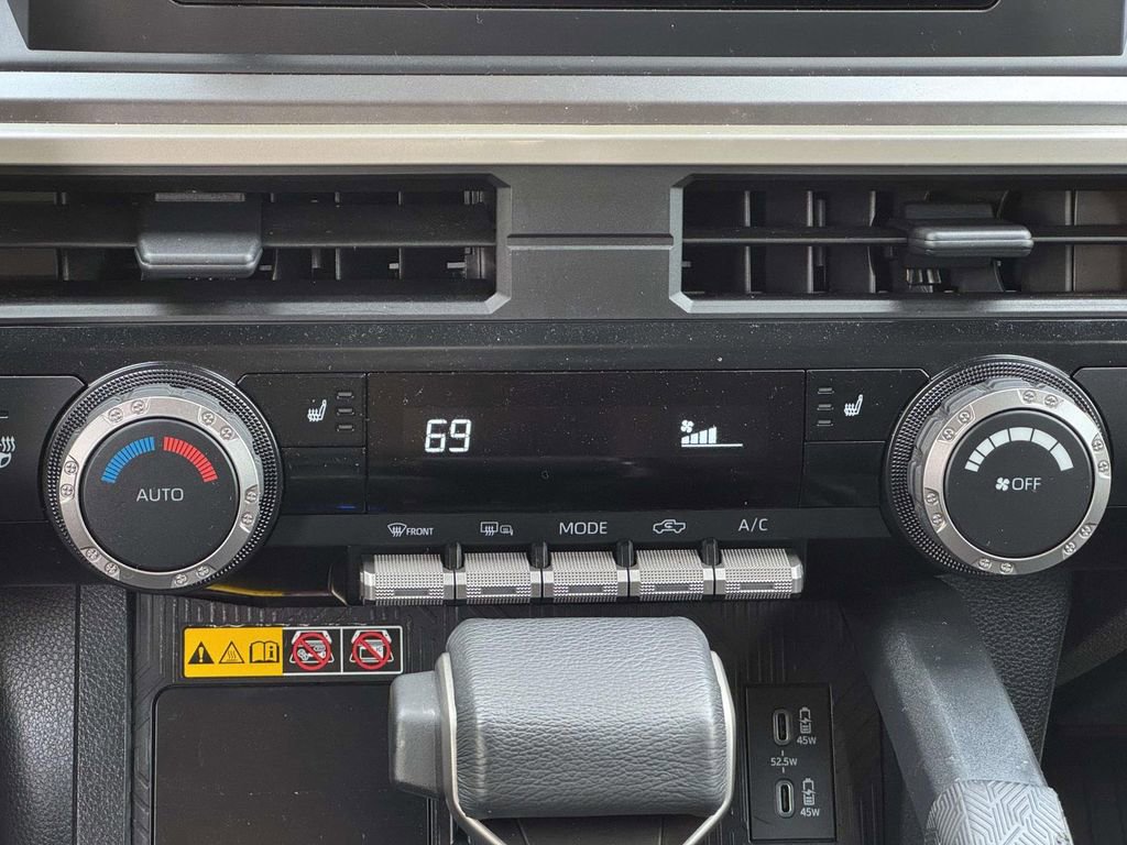 Used 2024 Toyota Tacoma SR5 image 5