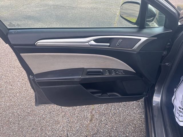 Used 2019 Ford Fusion S image 14
