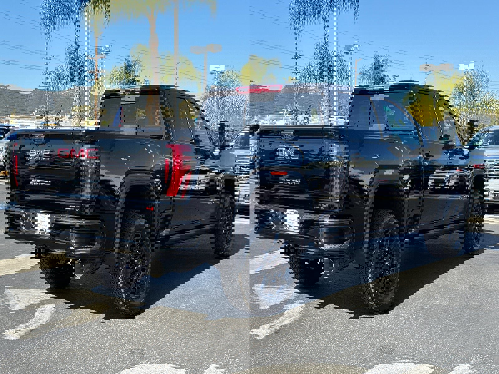 New 2025 GMC Sierra 2500 AT4 w/ AT4 Premium Plus Package image 12