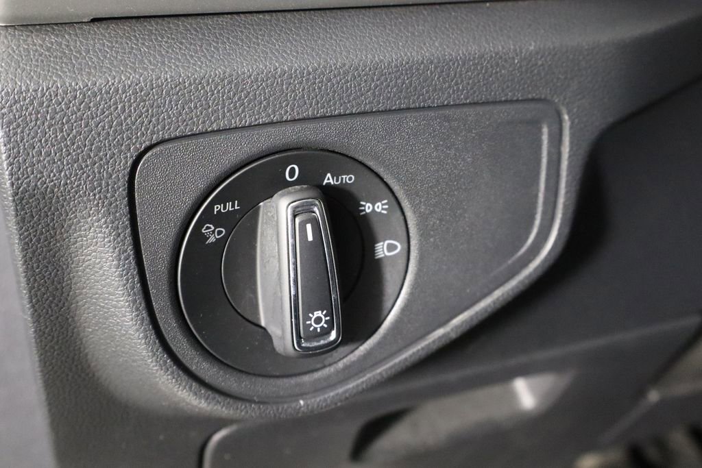 Used 2022 Volkswagen Atlas SE FWD image 22