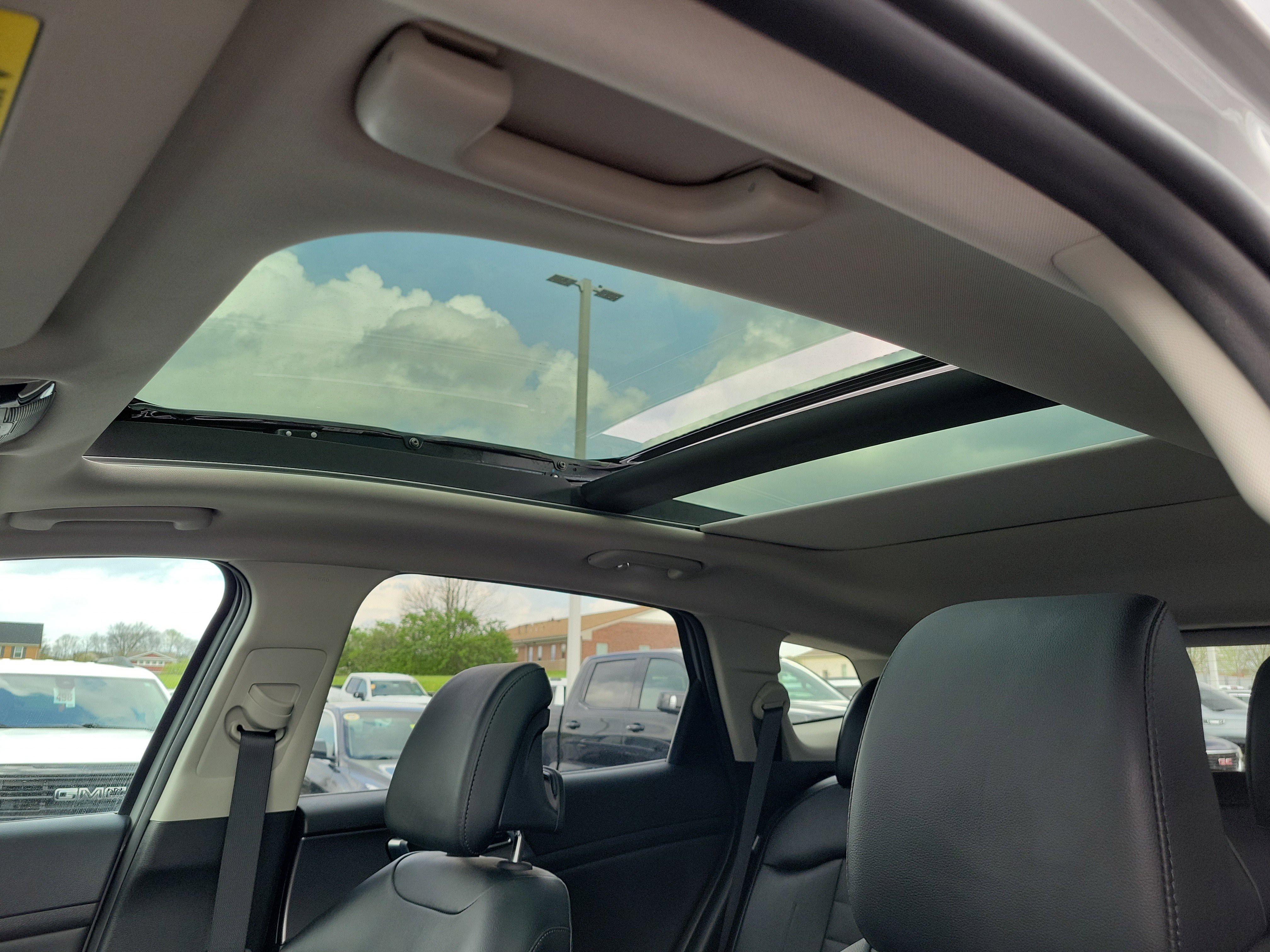 Used 2024 Kia Sportage SX image 17