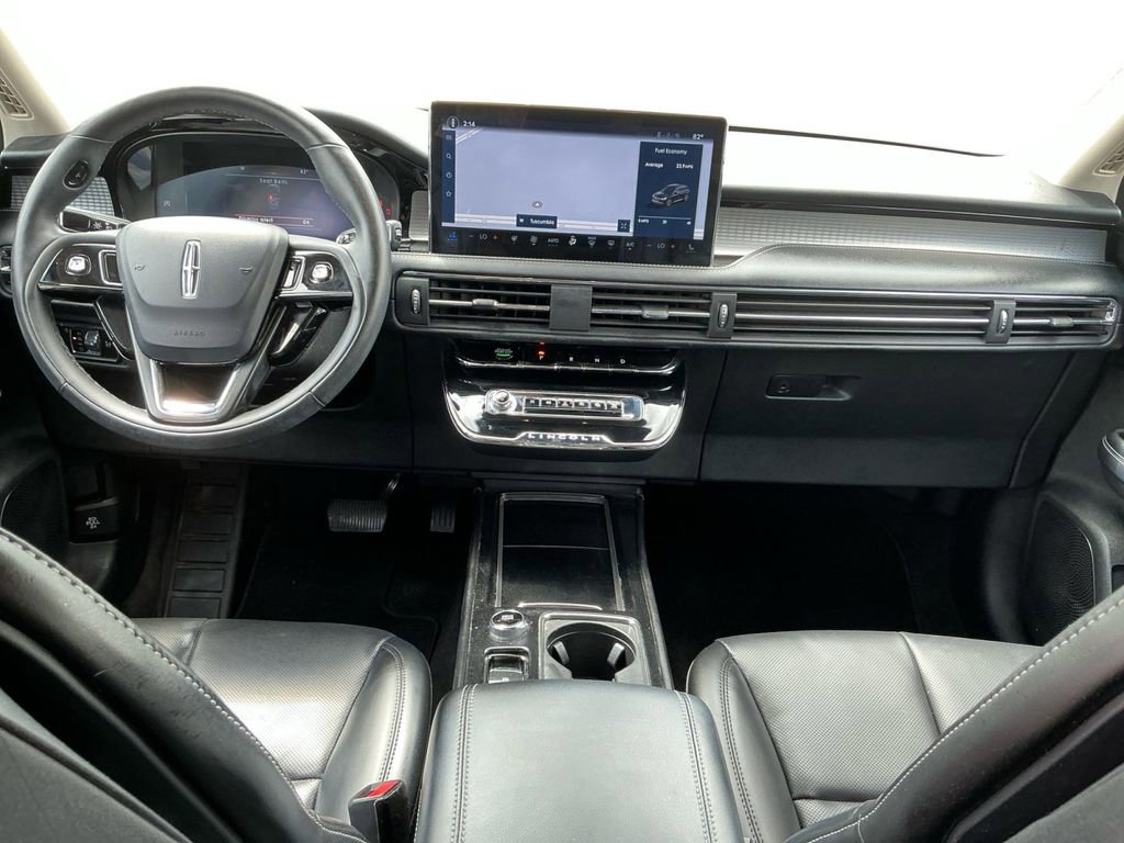 Used 2023 Lincoln Corsair FWD w/ Equipment Group 101A image 17