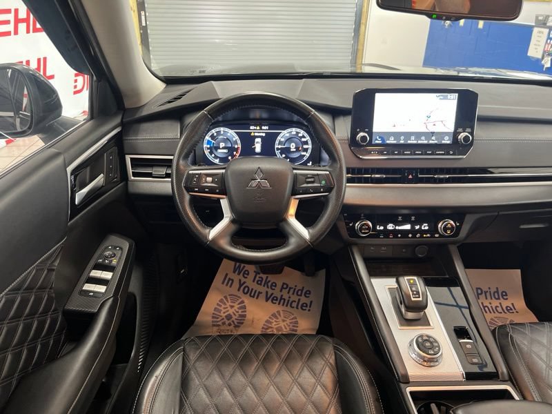 Used 2024 Mitsubishi Outlander SEL AWD/4WD image 33