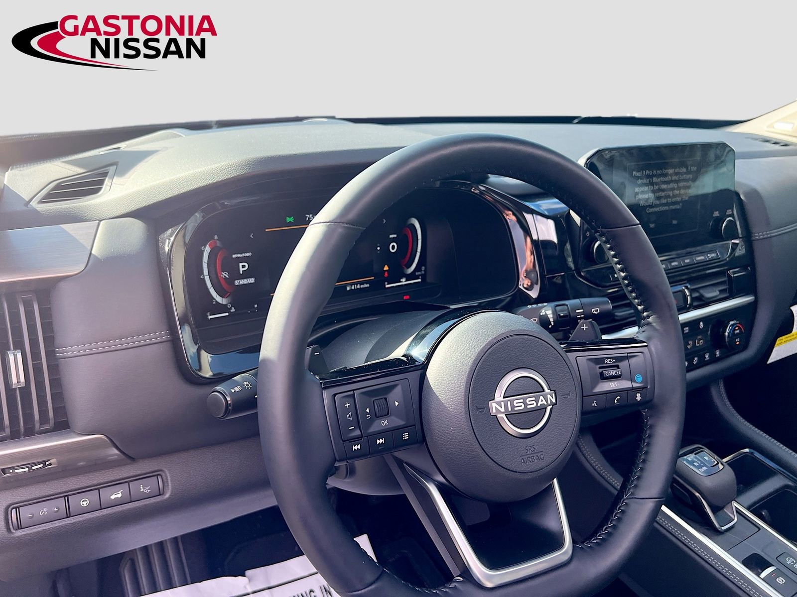 Used 2025 Nissan Pathfinder Platinum w/ Cargo Package image 11