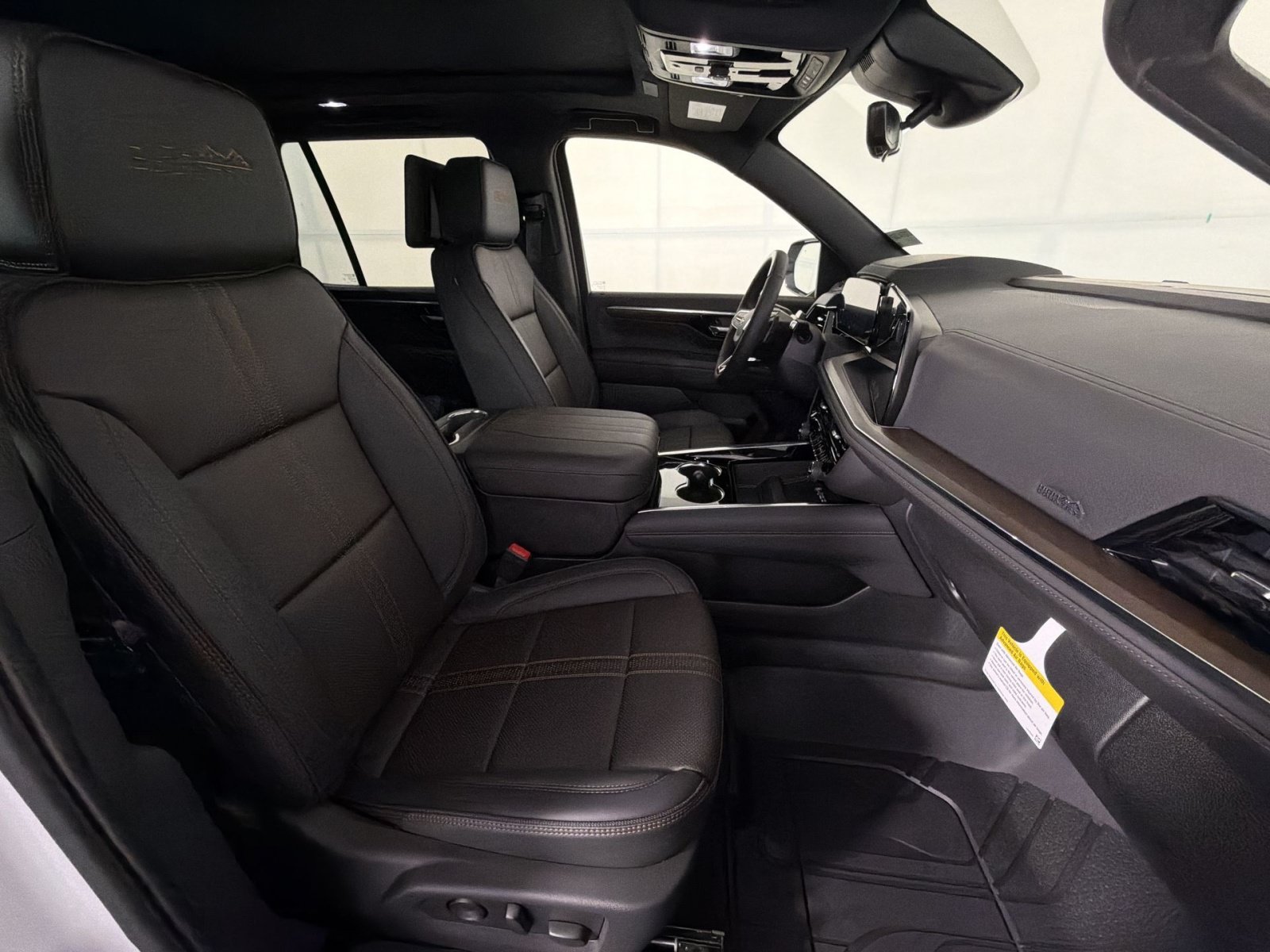 New 2026 Chevrolet Tahoe High Country AWD/4WD image 28