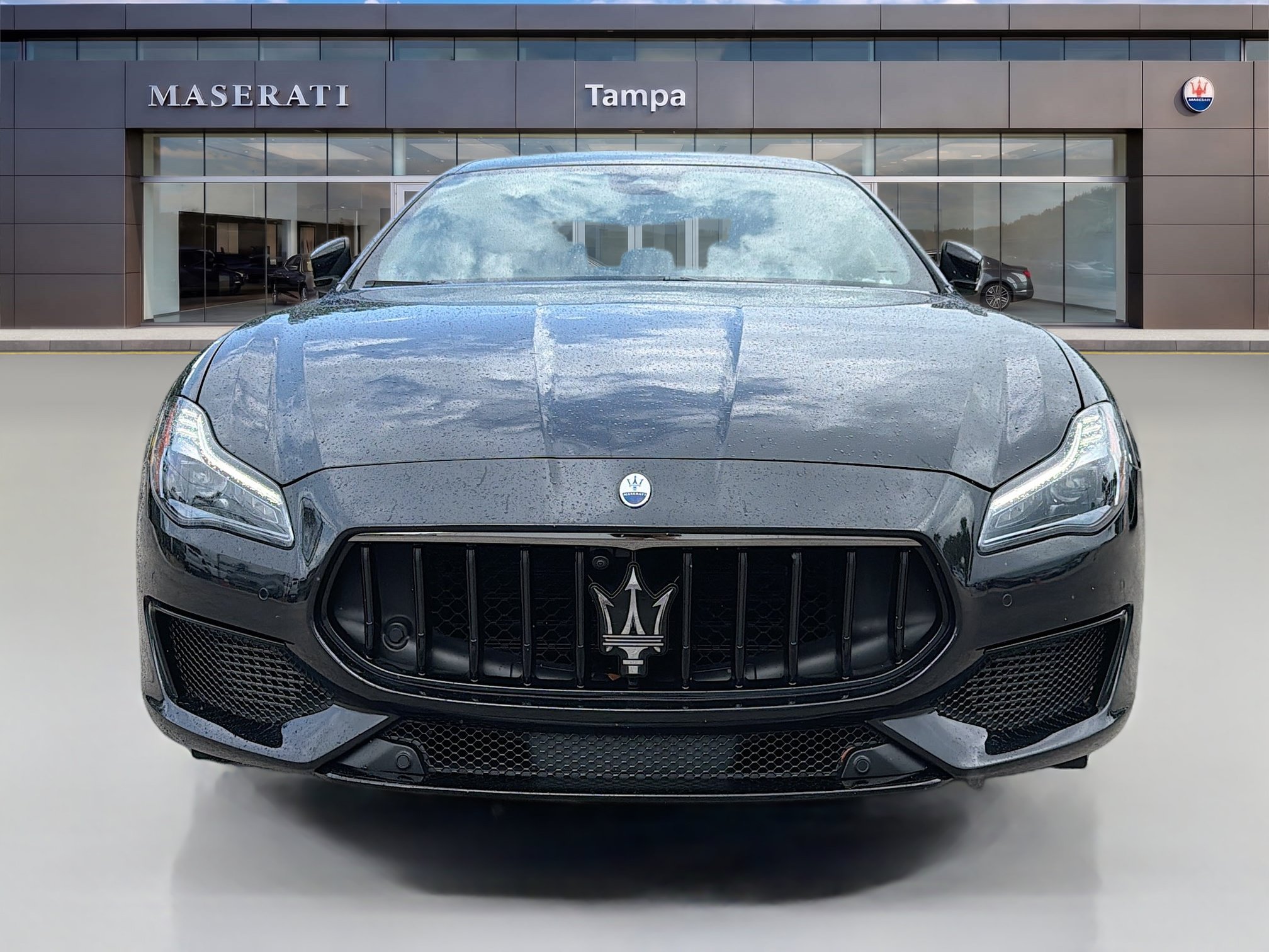 Used 2023 Maserati Quattroporte Modena RWD image 8