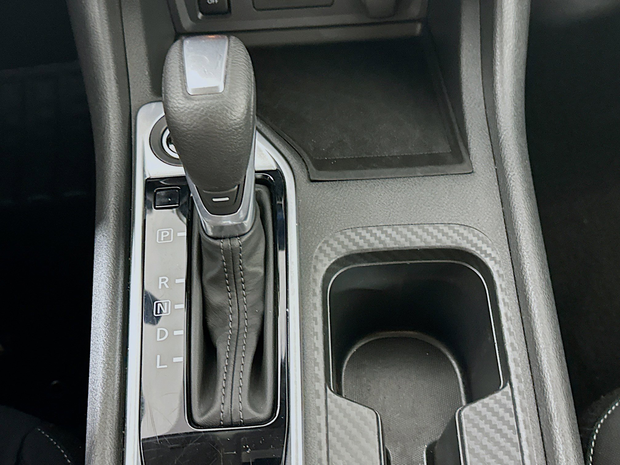 Used 2025 Nissan Sentra SV FWD image 23