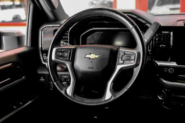 Used 2025 Chevrolet Silverado 2500 LT w/ Convenience Package AWD/4WD image 17