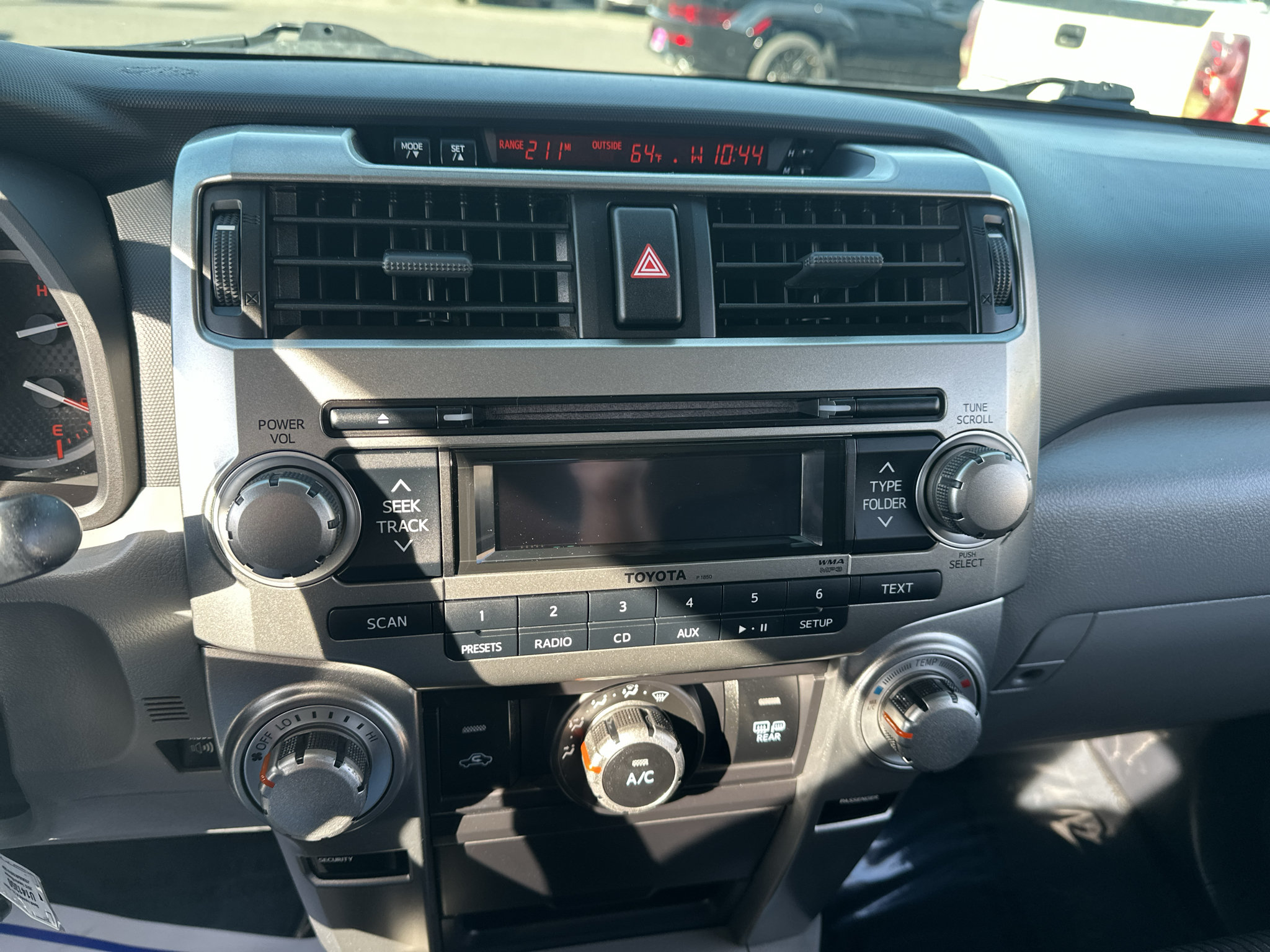 Used 2013 Toyota 4Runner SR5 w/ Convenience Pkg AWD/4WD image 26