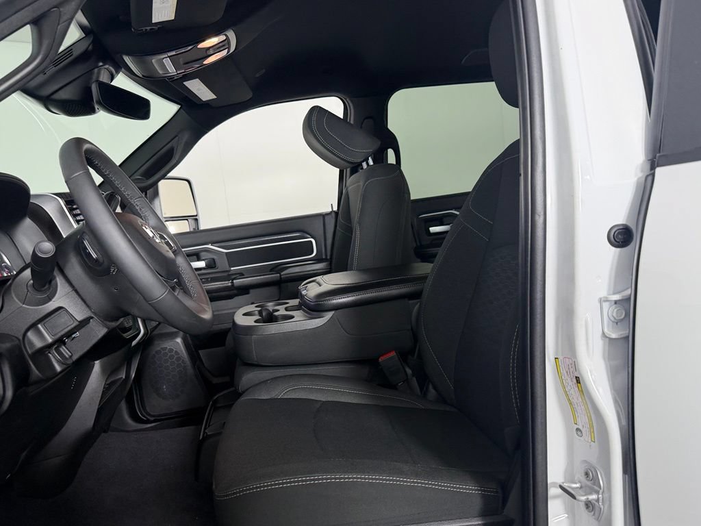 Certified 2025 RAM 2500 Big Horn AWD/4WD image 21